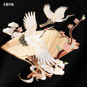 EMBROIDERY HOODIES CRANE WITH FOLDING FAN H021