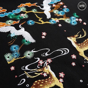 EMBROIDERY HOODIES CRANE & DEER H020